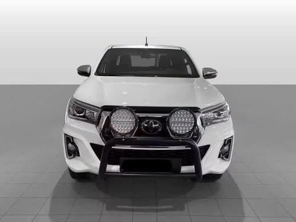 Toyota Hilux D-4D 150cv D-Cab 4WD SR+Inv