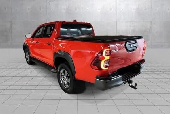 Toyota Hilux 2.8 D-Cab 4WD SR+ Inv. X