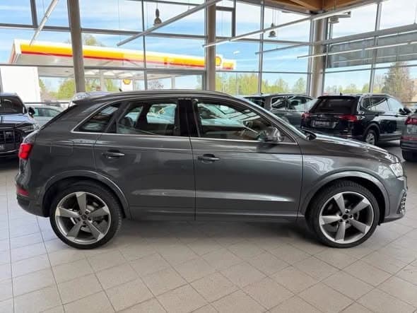 Audi Q3 2.0TDI S-Tronic Quattro 3x S-Line Kamera