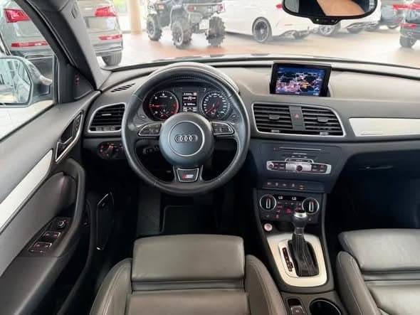 Audi Q3 2.0TDI S-Tronic Quattro 3x S-Line Kamera