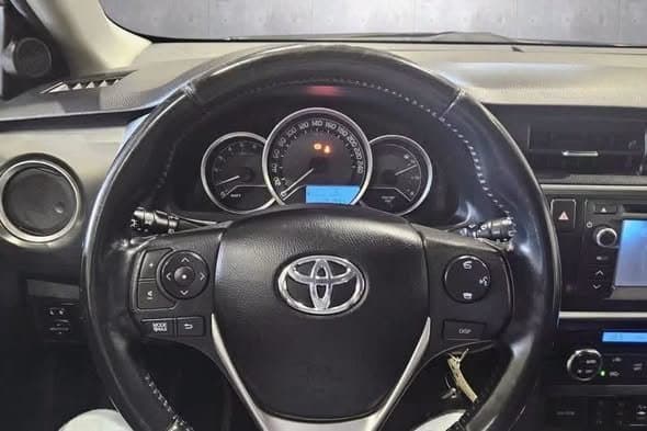 Toyota Auris 1.4 D-4D Active
