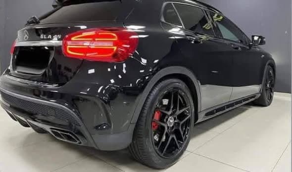 Mercedes-Benz GLA 45 AMG 4MATIC
