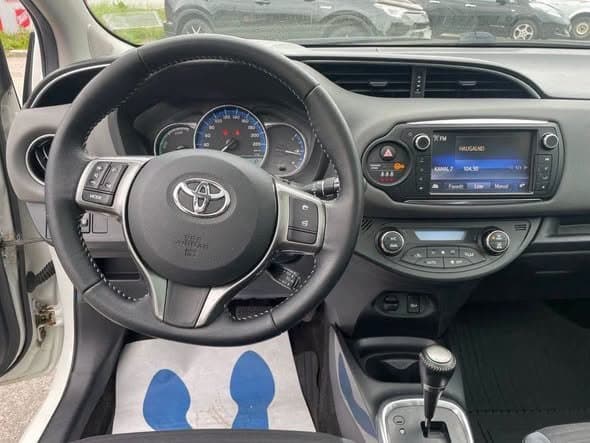 Toyota Yaris 1.4 TSI Confortline DSG