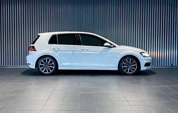 Volkswagen Golf TSi DSG R-Line