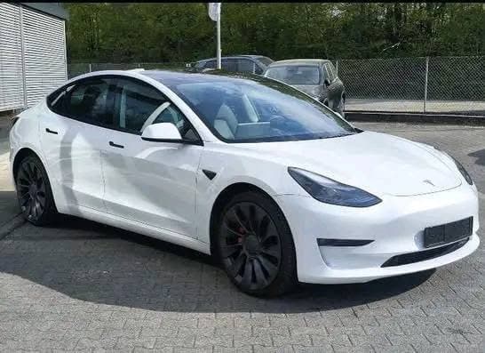 Tesla Model Y Performance AWD