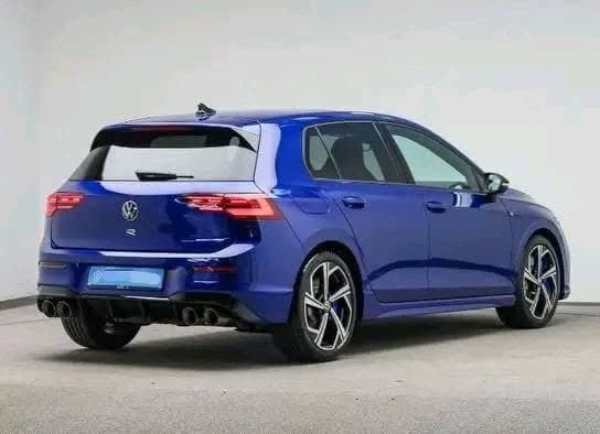 Volkswagen Golf R 4Motion