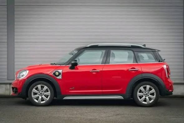 MINI Countryman Cooper SE ALL4 Essential