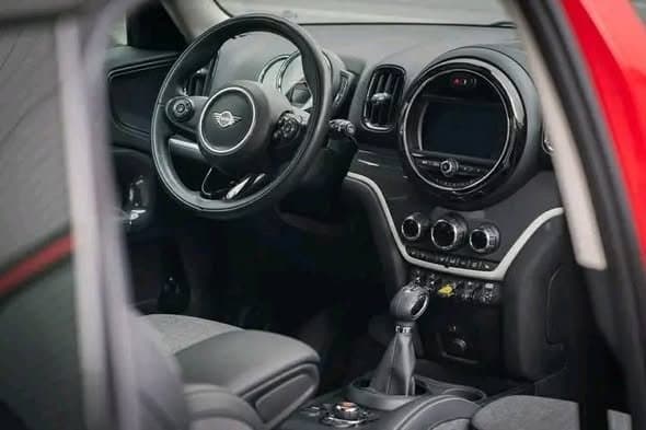 MINI Countryman Cooper SE ALL4 Essential