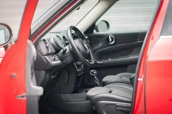 MINI Countryman Cooper SE ALL4 Essential