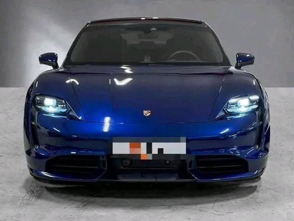 Porsche Taycan Turbo
