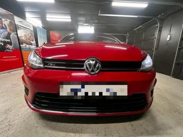 Volkswagen Golf R-Line